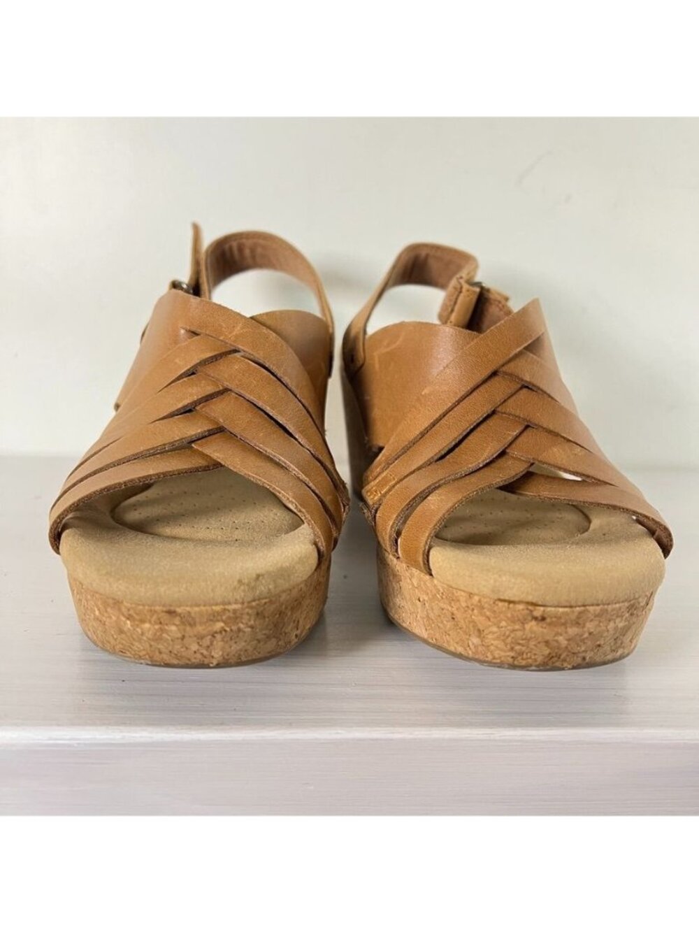 Clarks Collection Women’s 9.5 Tan Leather Strappy Cork Wedge Sandals Resort - Picture 3 of 12